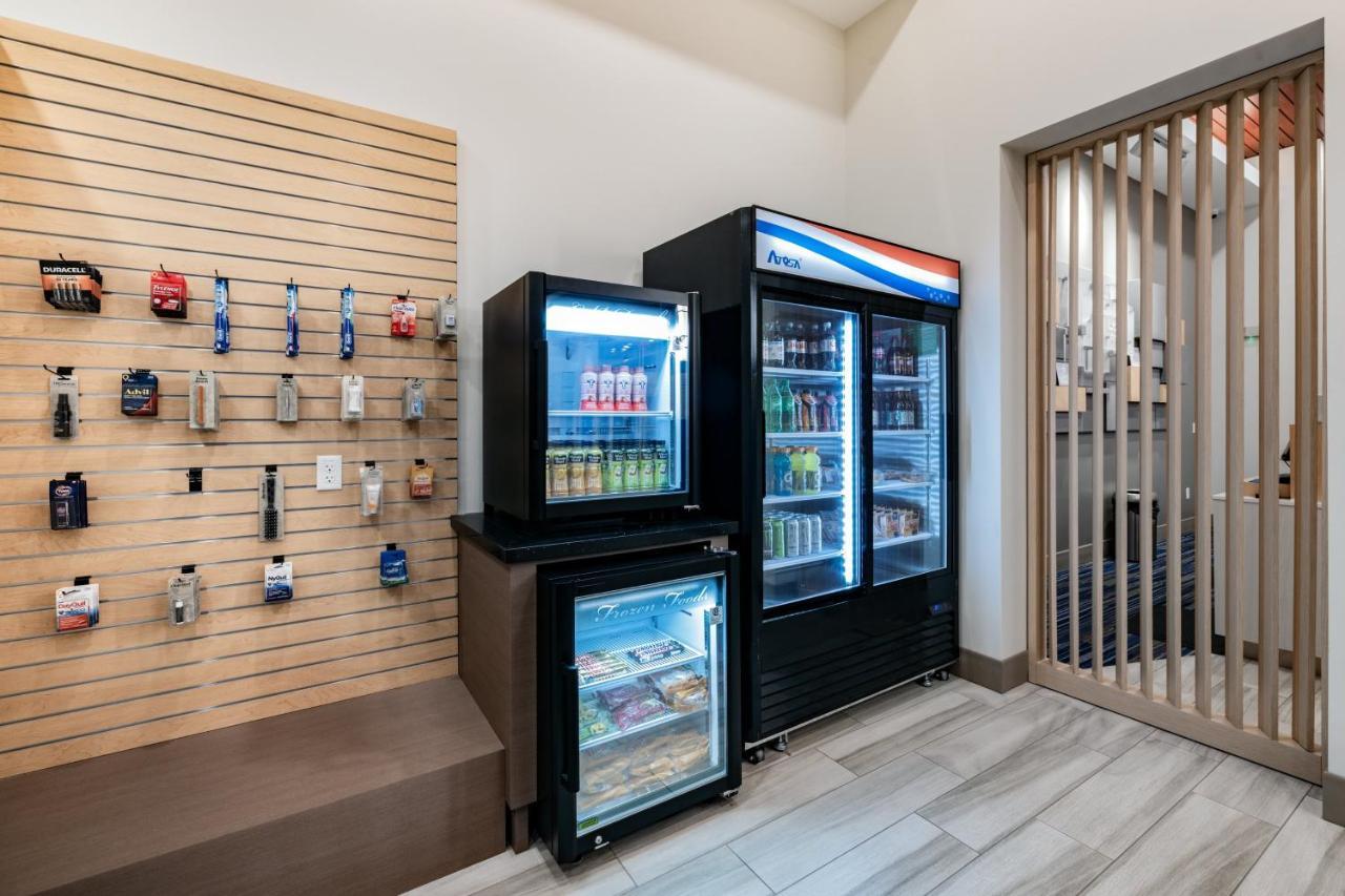 Holiday Inn Express & Suites - Lincoln Downtown By Ihg Εξωτερικό φωτογραφία